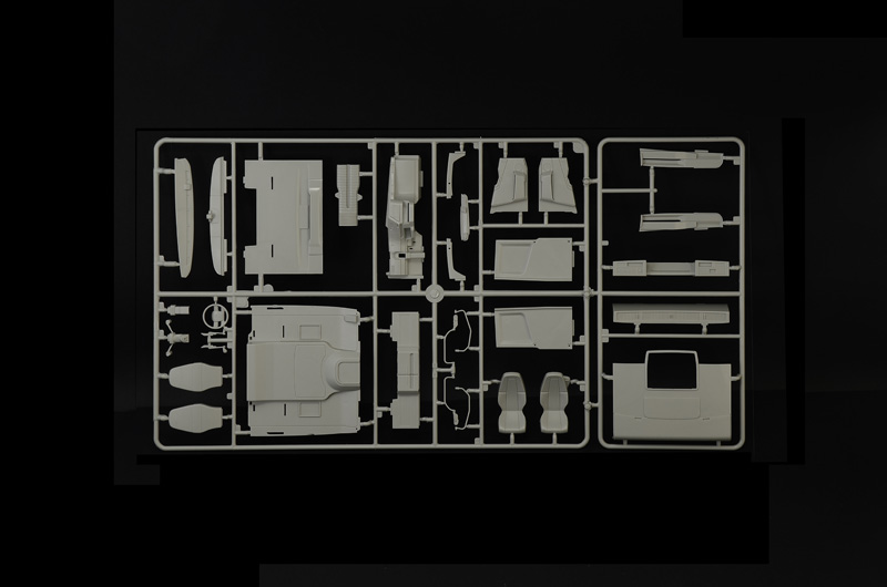 [ ITA-3962 ] Italeri Volvo FH Platdak 1/24