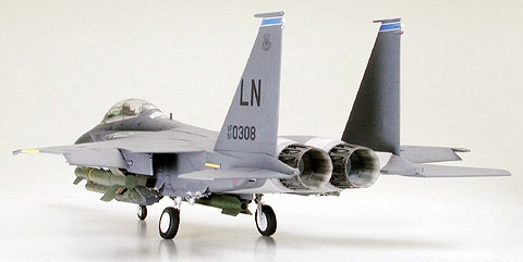 [ T60312 ] Tamiya F-15E w/Bunker Buster 1/32