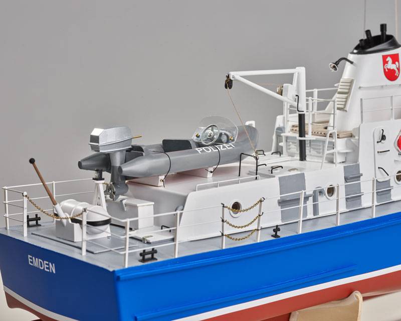 [ KRRO1000 ] POLIZEIBOOT W3 - Bouwdoos met Beslag 1/25