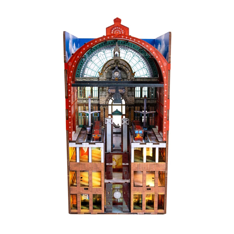 [ UGEARSWC065 ] Ugears DIY Wooden Book Nook Centraal Station Antwerpen