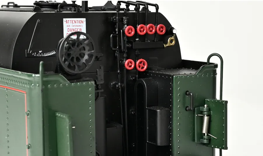[ IXO-023 ] IXO collections Locomotive 141-R 1/32 - Pre-order
