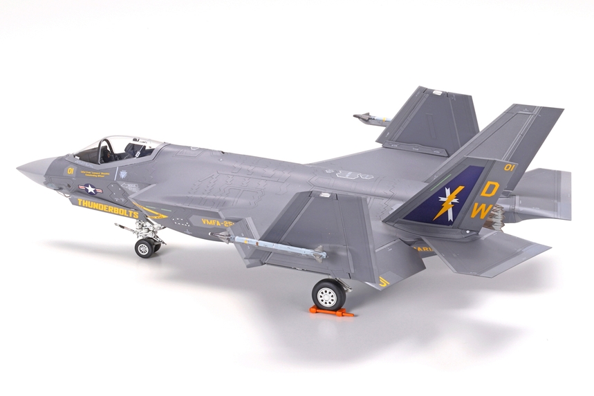 [ T60794 ] Tamiya F-35C Lightning II Lockheed Martin 1/72