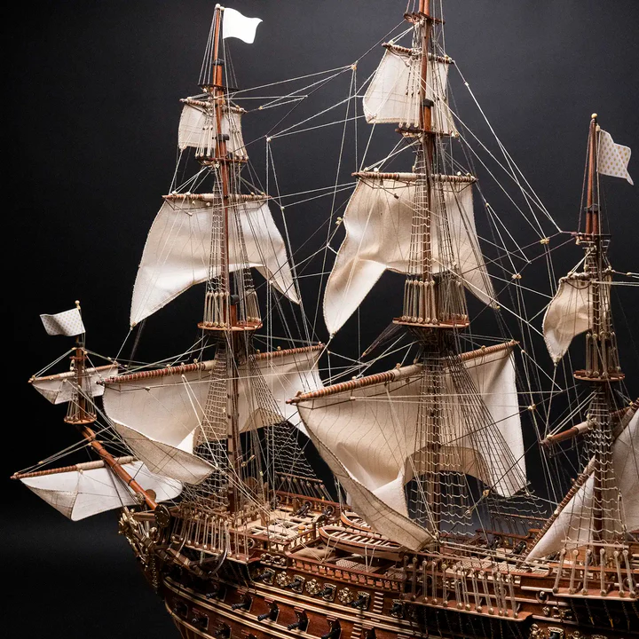 [ OCCREPR002 ] Soleil Royal  model ship limited edition  1/70 (met gratis beplanking en verfset)