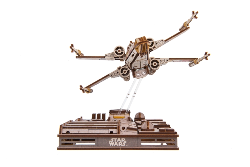 [ UGEARS4820184122550 ] Ugears Luke Skywalker's X-wing starfighter 1/55