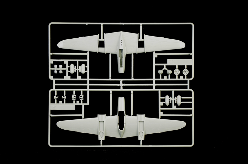 [ ITA-1446S ] Italeri P-38J Lightning 1/72