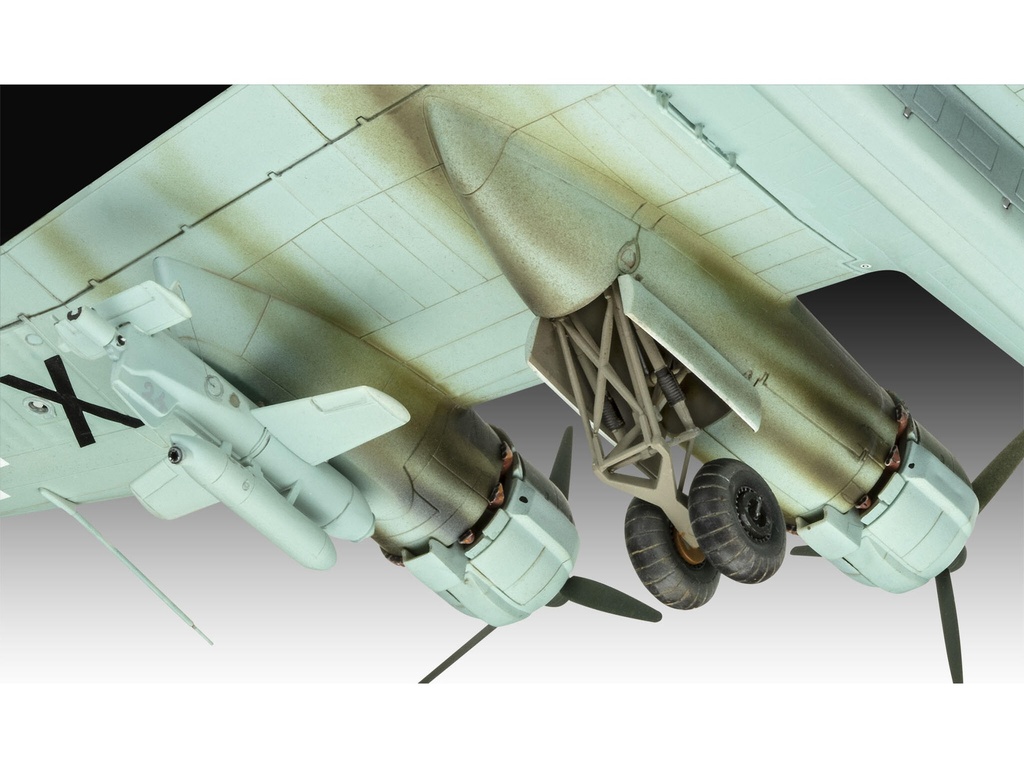 [ RE03777 ] Revell Focke-Wulf Fw 200 C-5/C-8 Condor 1/72