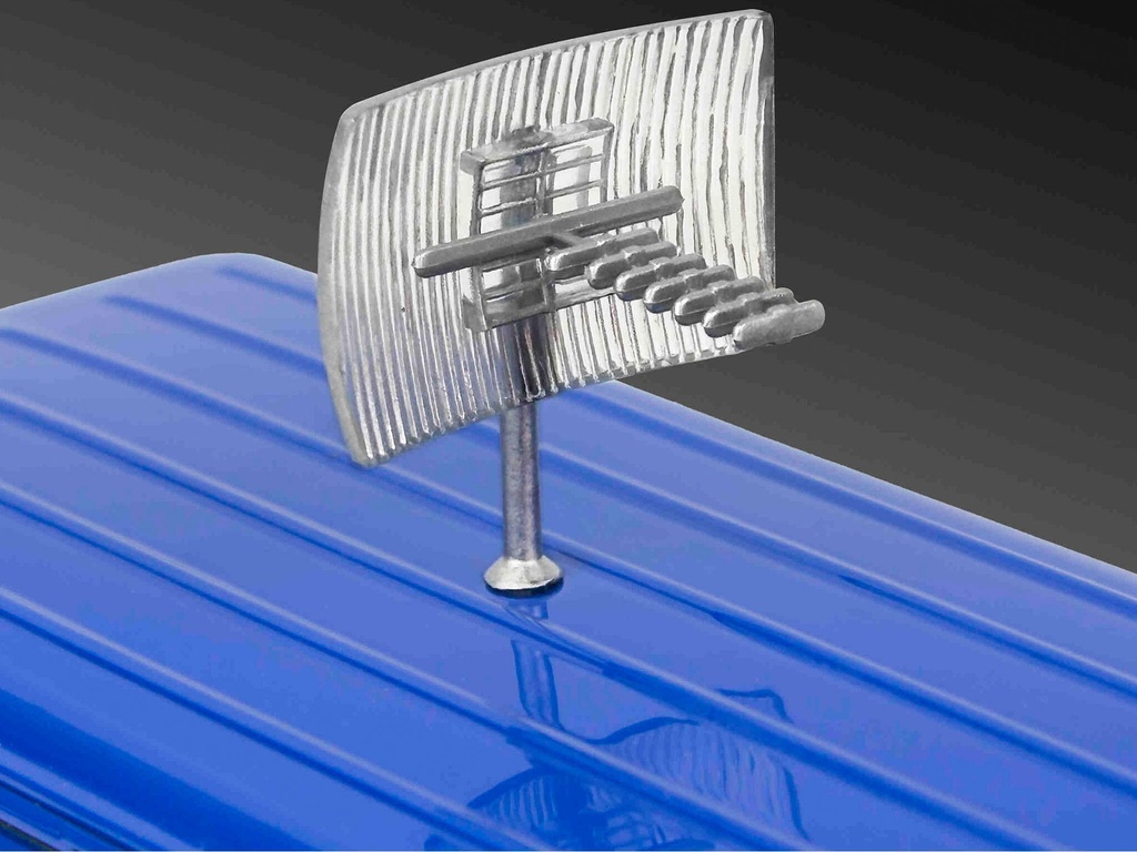 [ RE07732 ] Revell Stranger Things GMC WSQK SQUAWK VAN 1/25