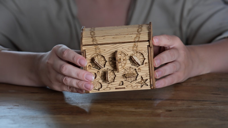 [ UGEARS4262482920405 ] Escapewelt Art Pirate's Treasure Chest