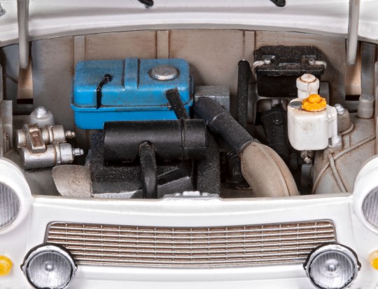 [ RE07713 ] Revell Trabant 601 "Builders' Choice" 1/24