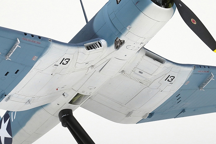 [ T60324 ] Tamiya 1/32 F4U-1 Corsair "Birdcage" 1/32