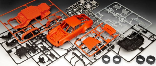 [ RE05669 ] Revell Gift Set Jägermeister Porsche 934 RSR 1/24