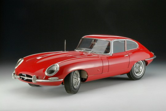 [ RE07717 ] Revell Jaguar E-Type 1/8