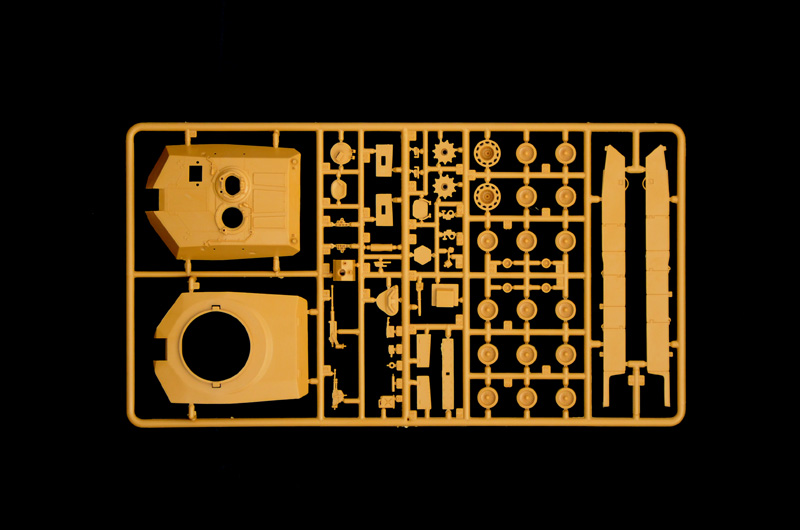 [ ITA-72004 ] Italeri M1 Abrams Complete Set for Modeling 1/72