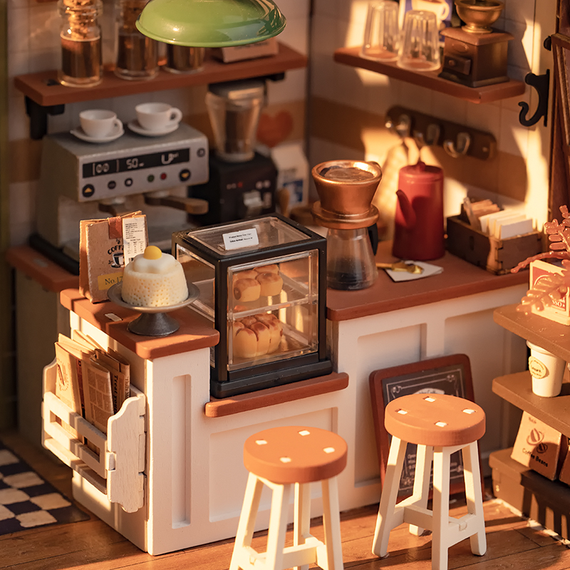 [ ROLIFEDG162 ] DIY Miniature House N°17 Café