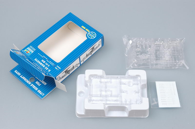 [ TRU03430 ] Trumpeter E-2C HawKeye         1/700
