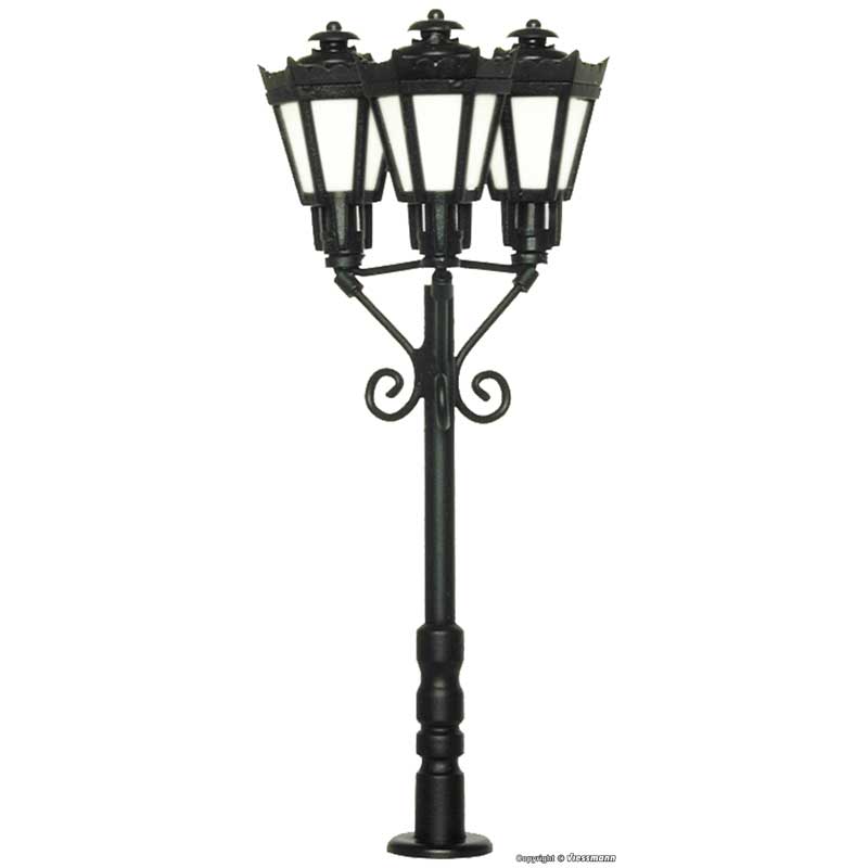 [ VIE-6077 ] Viessmann HO parklantaarn 3 lampen warm wit