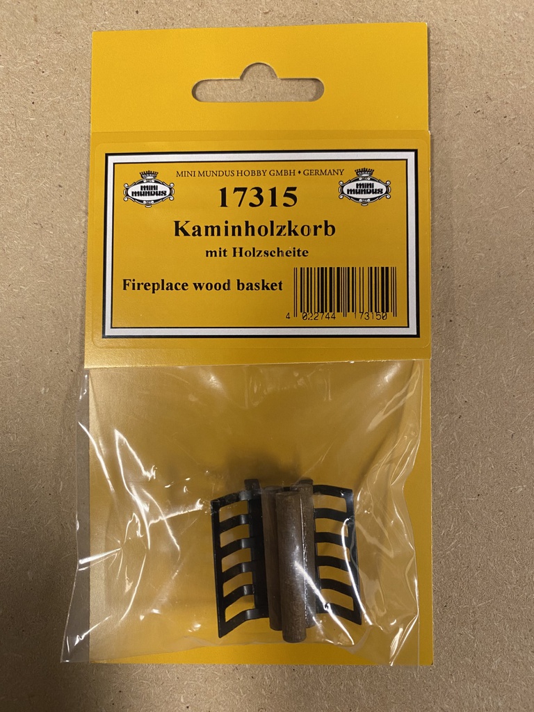[ MM17315 ] Mini Mundus Brandhoutmand met houtblokken