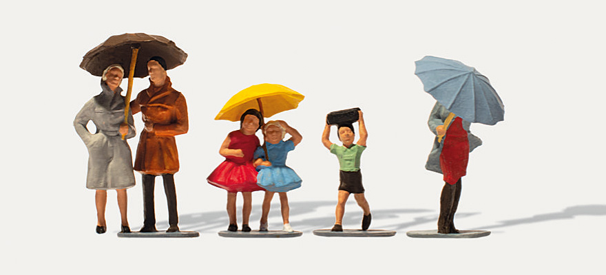 [ PRE0212186 ] Merten passants sous la pluie 1/87