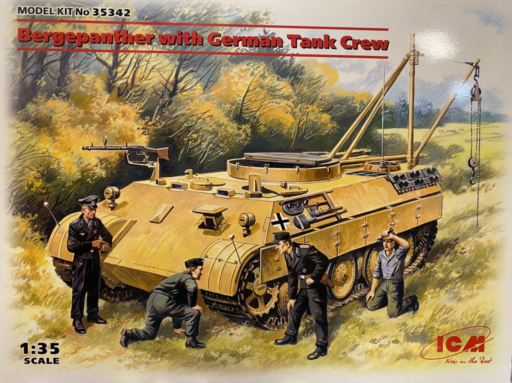 [ ICM35342 ] ICM BergePanther & Tank Crew   1/35