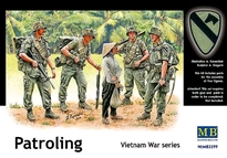 [ MB3599 ] MB Patroling Vietnam War Series1/35