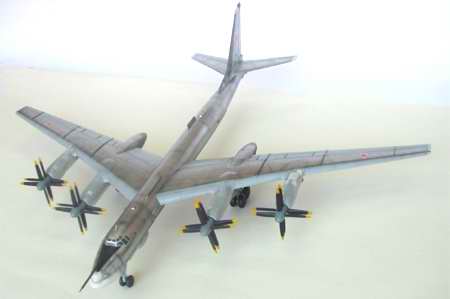 [ TRU01601 ] TRUMPETER TU-95MS Bear-H       1/72 