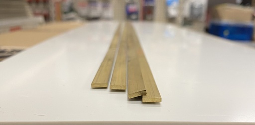 [ MESSINGRHVOL2X8 ] MESSING RECHTHOEK VOL 2X8mm 1 meter