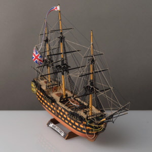 [ COSM101 ] Corel CORELLINE "HMS VICTORY " 1/310 