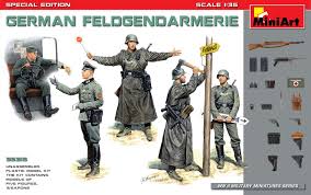 [ MINIART35315 ] German feldgendarmerie 1/35