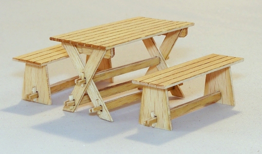 [ PLUSMODEL414 ] Garden furniture 1/35 (6791414)