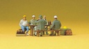  [ PRE10338 ] Preiser construction workers having a break  1/87 