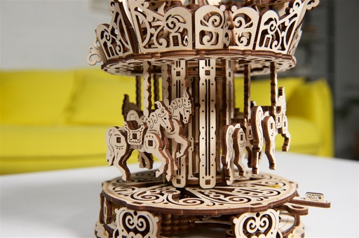 [ UGEARS4820184121072 ] draaimolen 
