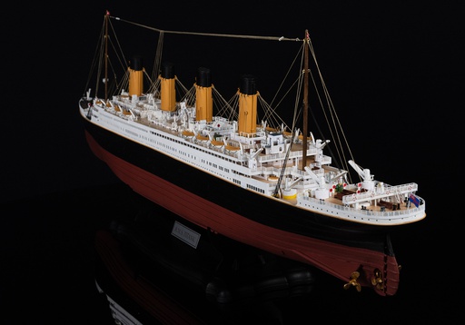 [ OCCRE14009 ] RMS Titanic 1/300