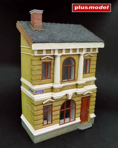 [ PLUSMODEL320 ] Town house 1/35 (6797320)