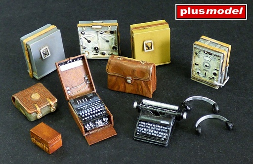 [ PLUSMODEL249 ] German radio set with enigma 1/35 (6797249)