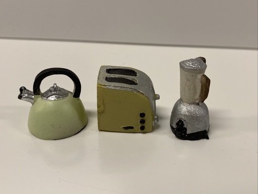 [ SAD3811 ] Streets Ahead Dollshouse Ketel, Broodrooster en Blender