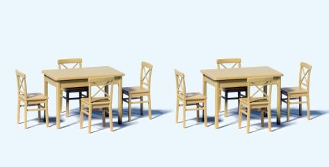 [ PRE68281 ] Preiser 2 tafels en 8 stoelen 1/50