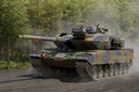 [ TRU00966 ] Trumpeter German Leopard 2A6 MBT 1/16