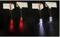 [ CA908073 ] Carson Lichtset 2 witte + 2rode  werkt op 9 vol 
