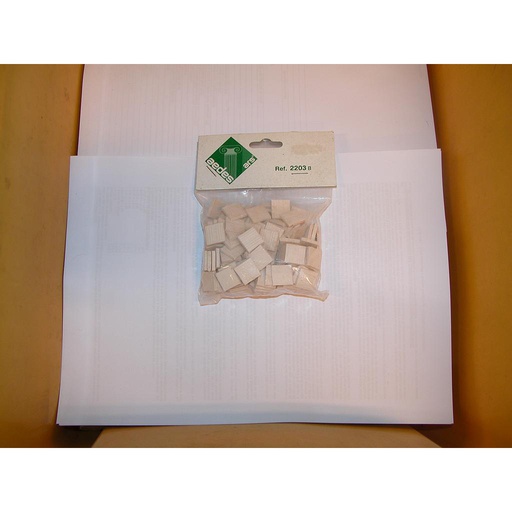 [ A2203B ] Aedes natuursteen wit 15x15x2mm 150st  1/20