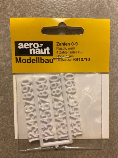 [ AE6410-10 ] aeronaut cijfers  van 0-9  7mm plastiek